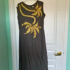 Short sleeve long Pakistani clothing Set.